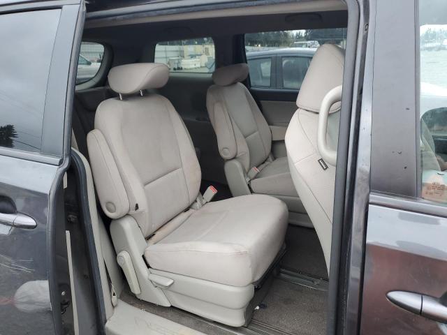 KNDMB5C14F6072578 KIA SEDONA LX