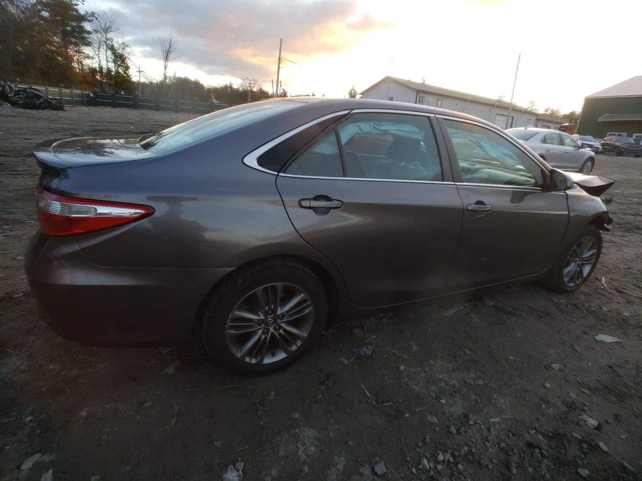 4T1BF1FK4HU341424 2017 Toyota Camry Le