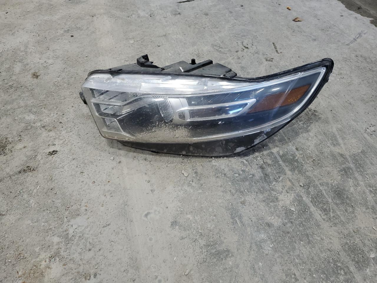 1FAHP2F89FG101275 2015 Ford Taurus Limited