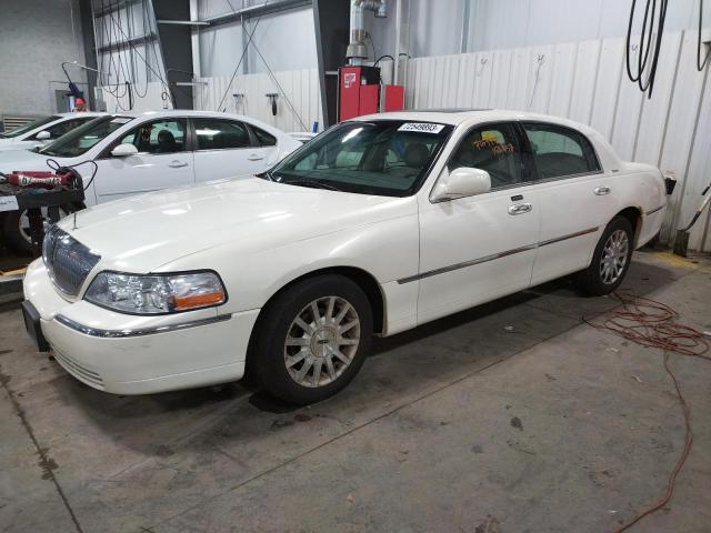 2007 Lincoln Town Car Signature