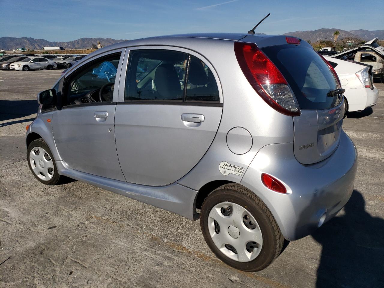 2012 Mitsubishi I Miev Es vin: JA3215H19CU008920