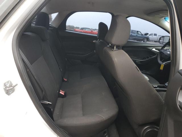 1FADP3F28FL201990 Ford FOCUS SE