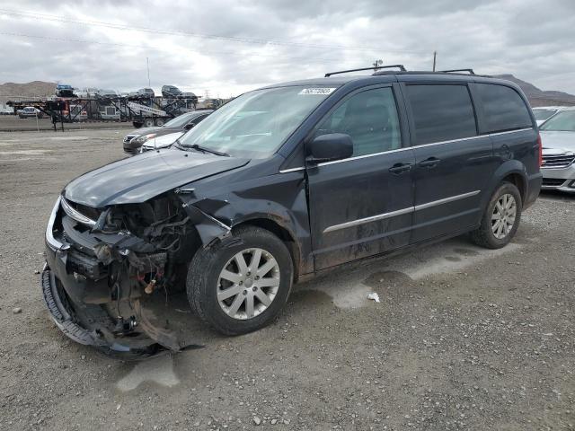 Lot #2339930353 2014 CHRYSLER TOWN & COU salvage car