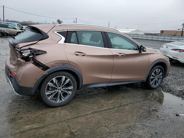 SJKCH5CR2JA057712 2018 Infiniti Qx30 Base