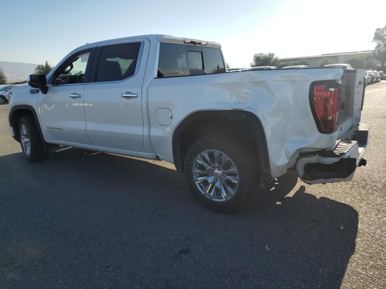 2022 GMC Sierra K1500 Denali vin: 3GTUUGEL0NG671396