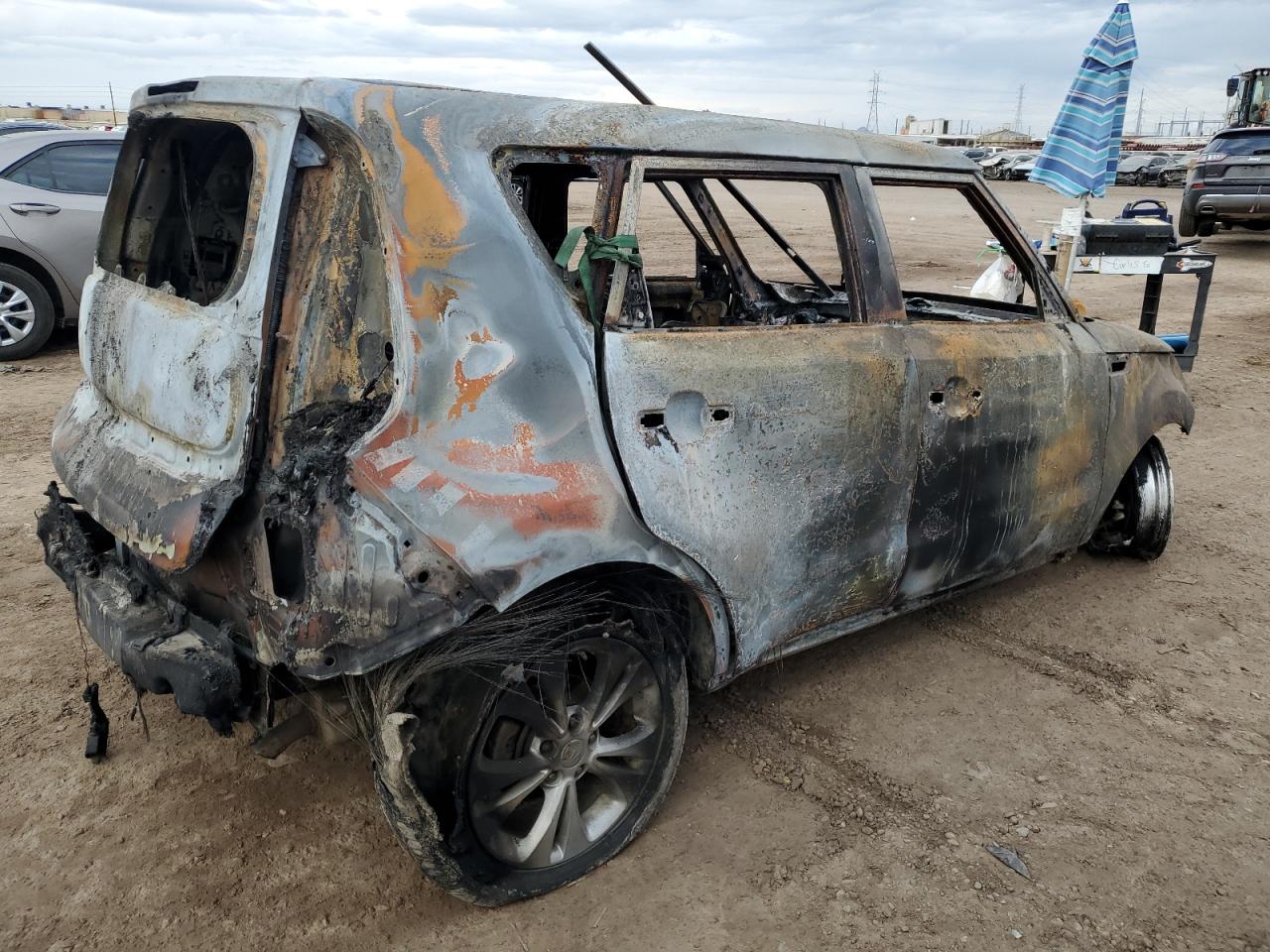 KNDJP3A57E7067429 2014 Kia Soul +