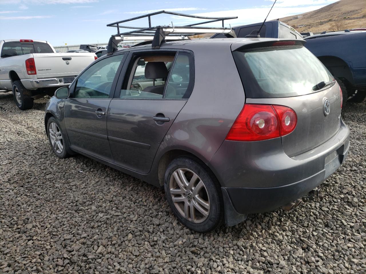 Lot #2923717597 2008 VOLKSWAGEN RABBIT