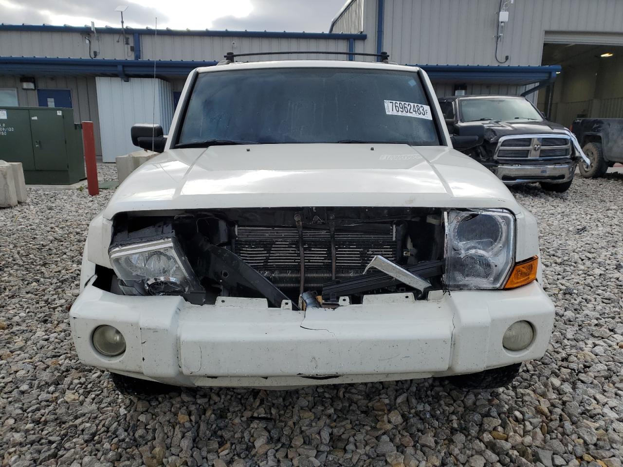 1J8HG48NX6C246642 2006 Jeep Commander