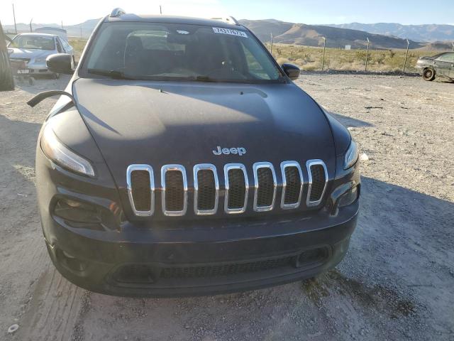 1C4PJLCB4GW143938 Jeep Cherokee Latitude