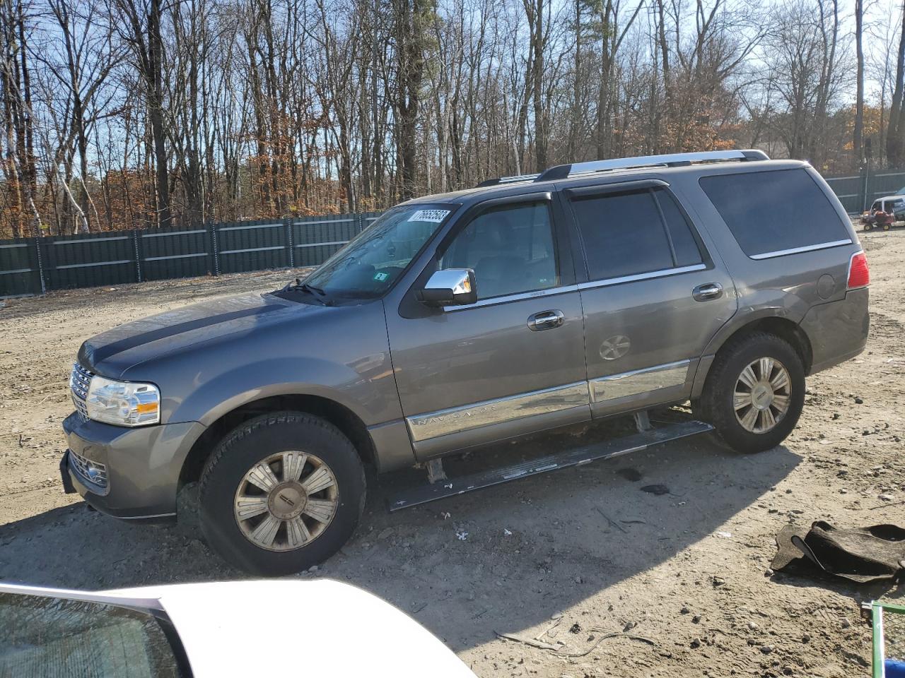 2013 Lincoln Navigator vin: 5LMJJ2J58DEL01513