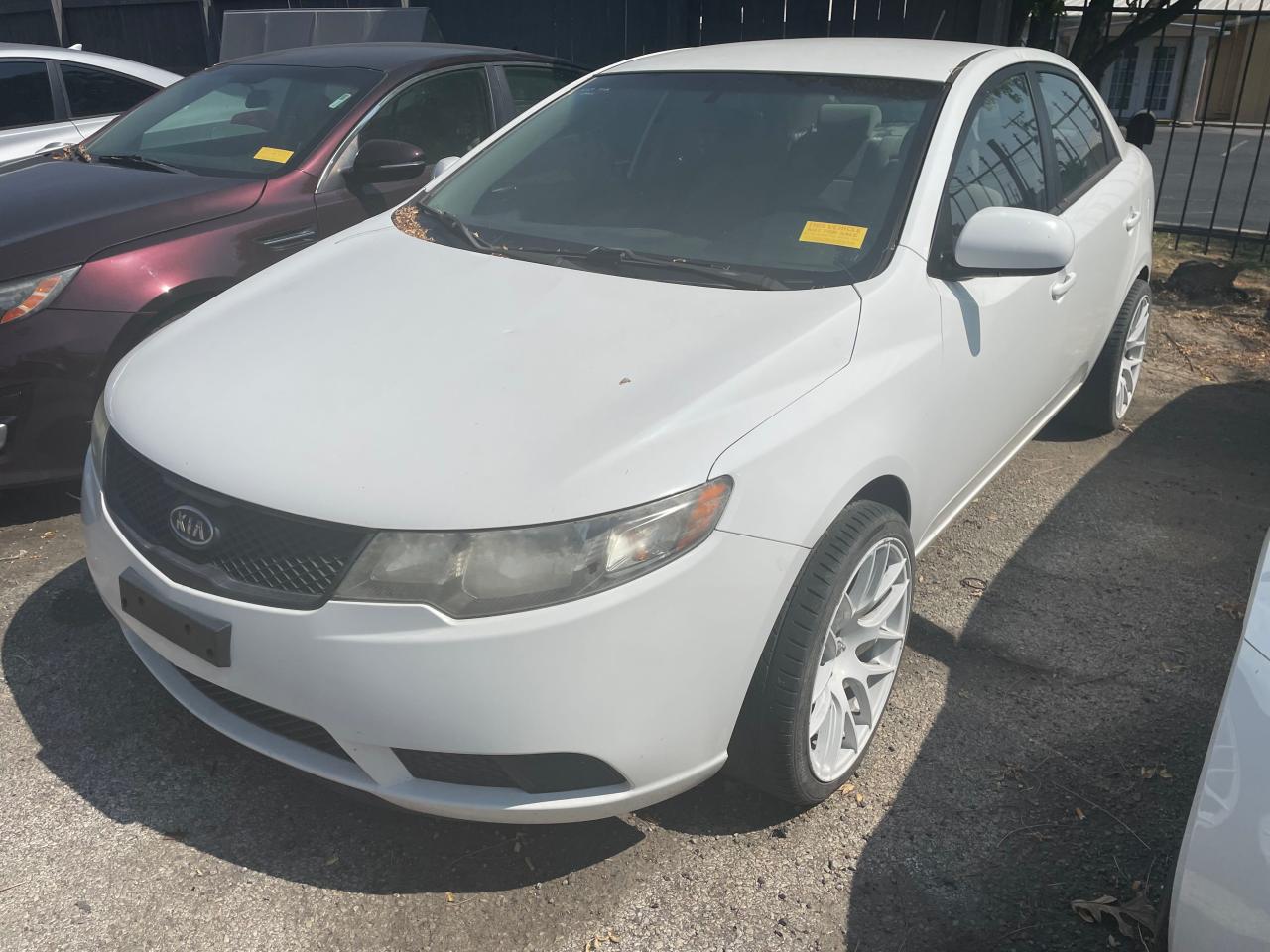 KNAFT4A27A5086689 2010 Kia Forte Lx KNAFT4A27A5086689 2010 Kia Forte Lx