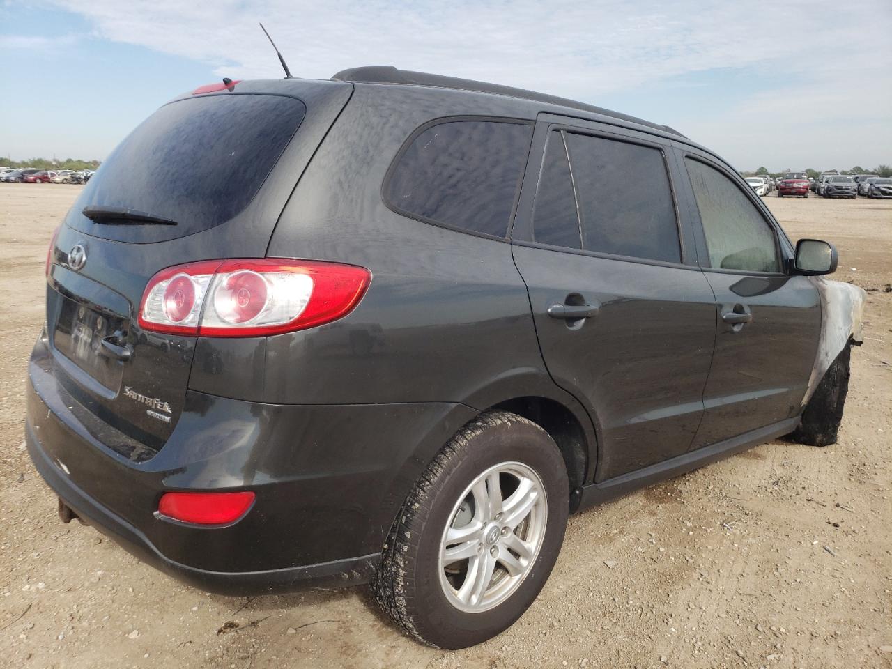 5XYZGDAB5BG070424 2011 Hyundai Santa Fe Gls