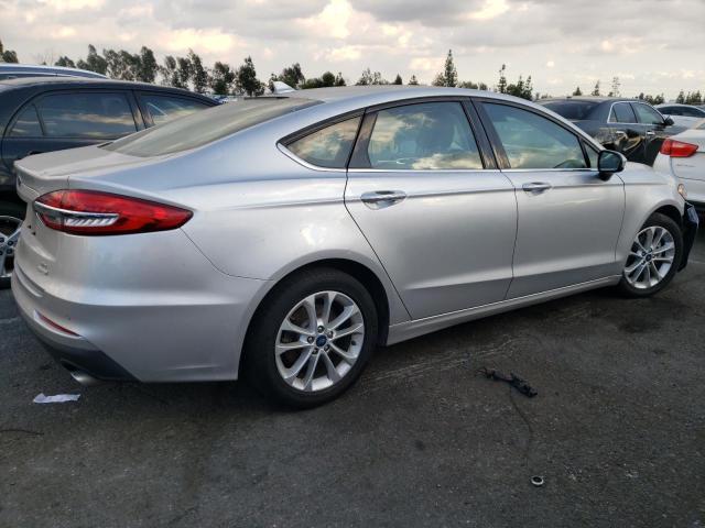 3FA6P0HDXKR134665 Ford Fusion SE 3