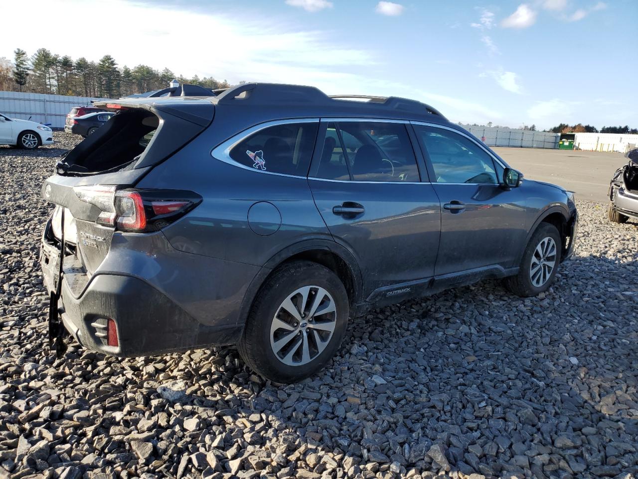 2022 Subaru Outback Premium vin: 4S4BTACC4N3177308