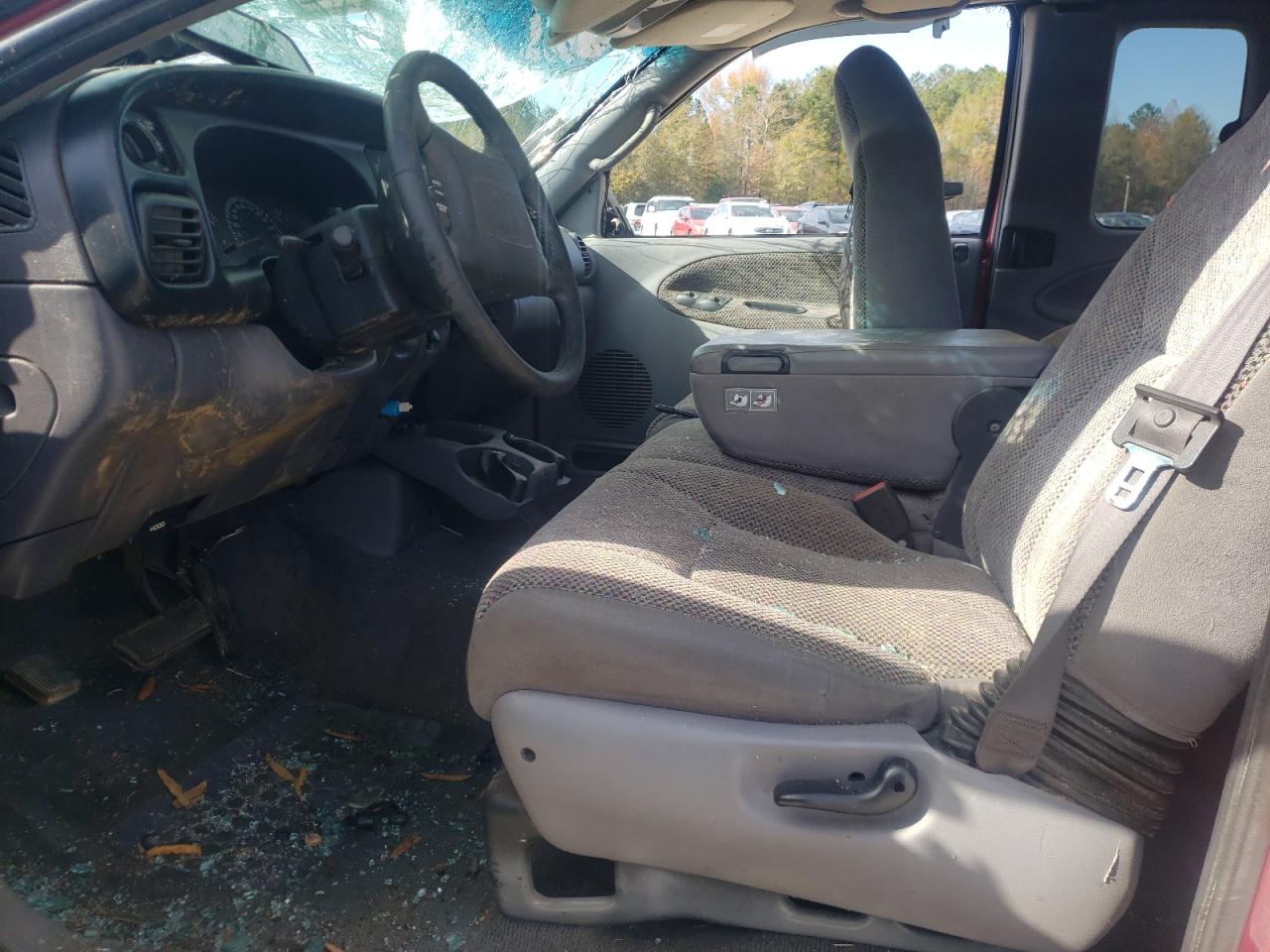 3B7HC13Z5XG105164 1999 Dodge Ram 1500