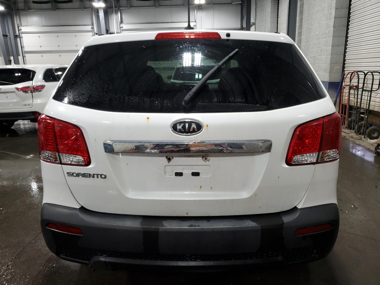 5XYKTCA63CG252313 2012 Kia Sorento Base
