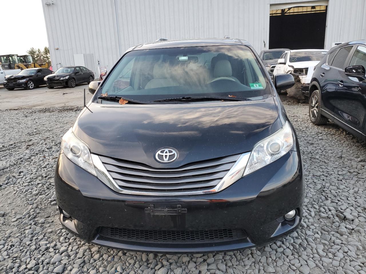 2014 Toyota Sienna Xle vin: 5TDDK3DCXES075066