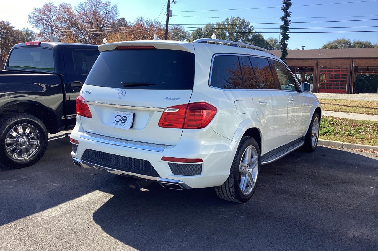 4JGDF7DE0FA594733 2015 Mercedes-Benz Gl 550 4Matic