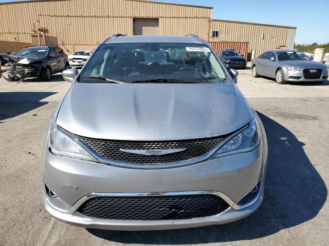 2C4RC1BG5JR233765 | 2018 Chrysler pacifica touring l