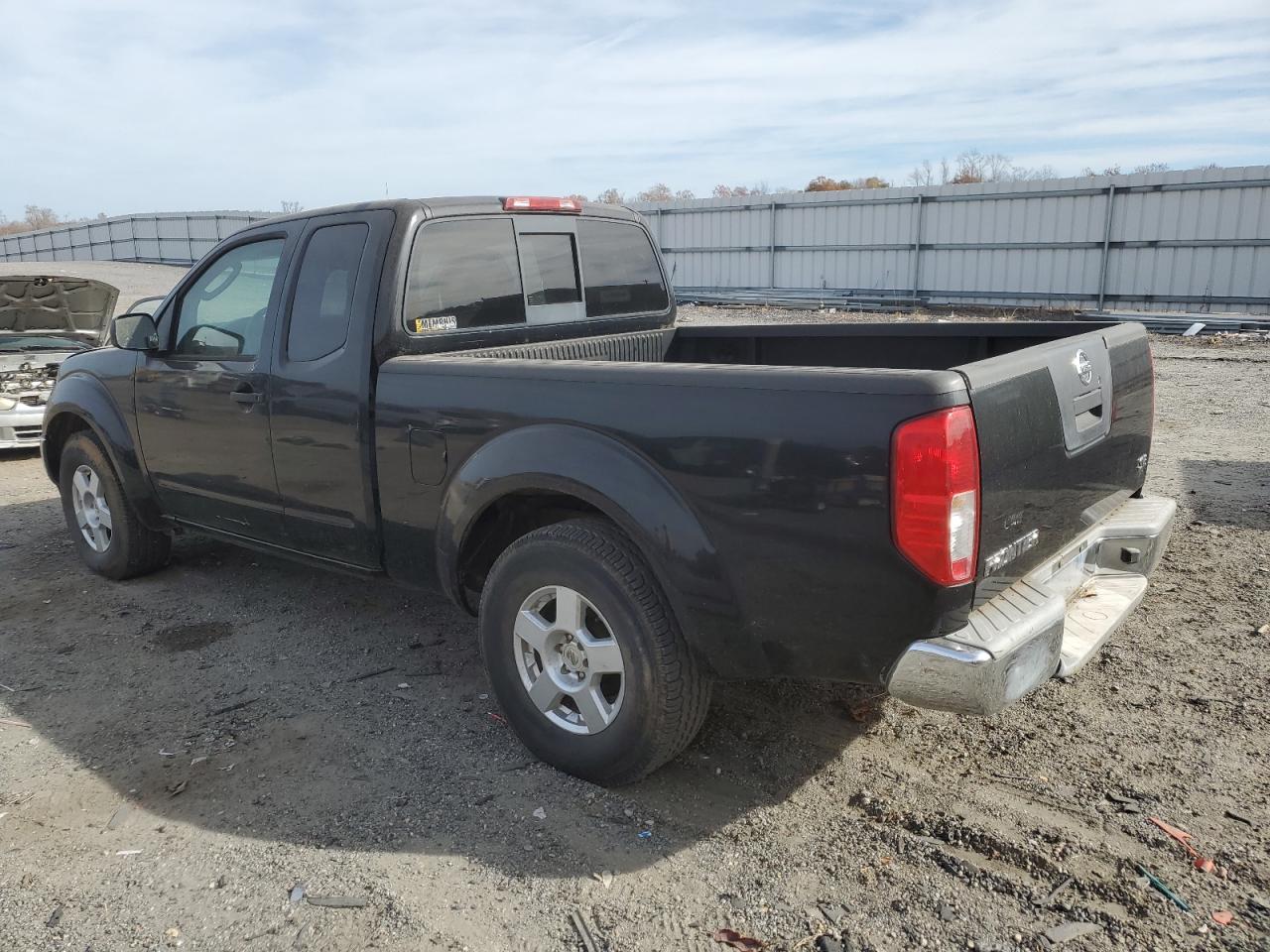 2007 Nissan Frontier King Cab Le vin: 1N6AD06U67C407765