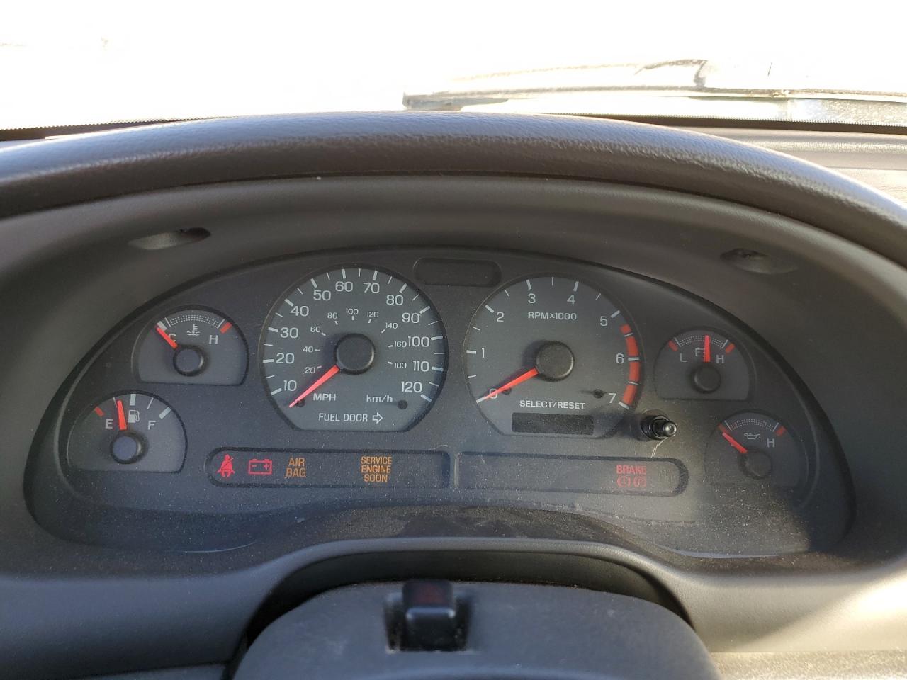 1FAFP44412F134578 2002 Ford Mustang