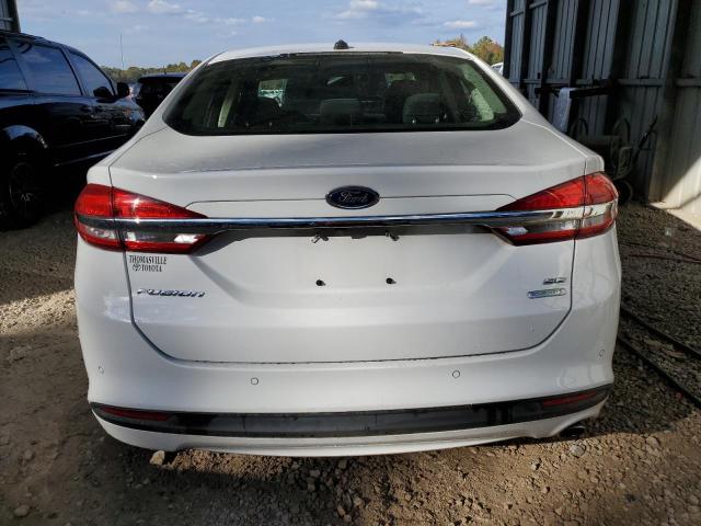 3FA6P0HD0JR207931 Ford FUSION SE