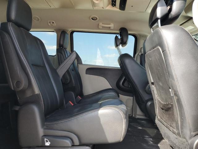 2C4RC1BG8FR715878 Chrysler Town & Country Touring