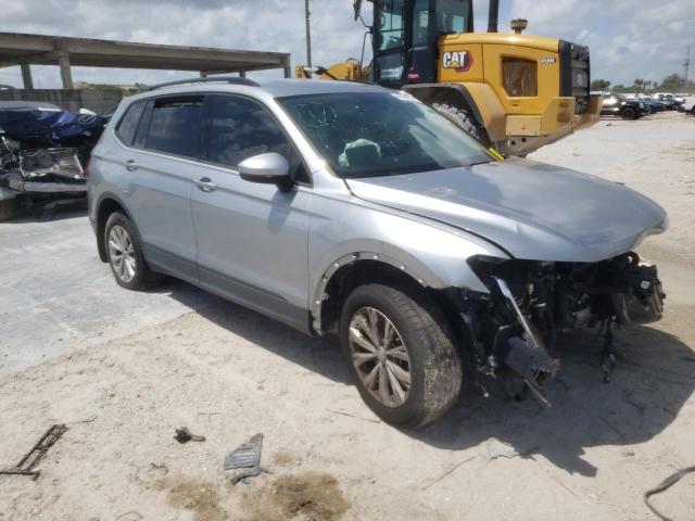 3VV1B7AX8LM109327 Volkswagen Tiguan S 4