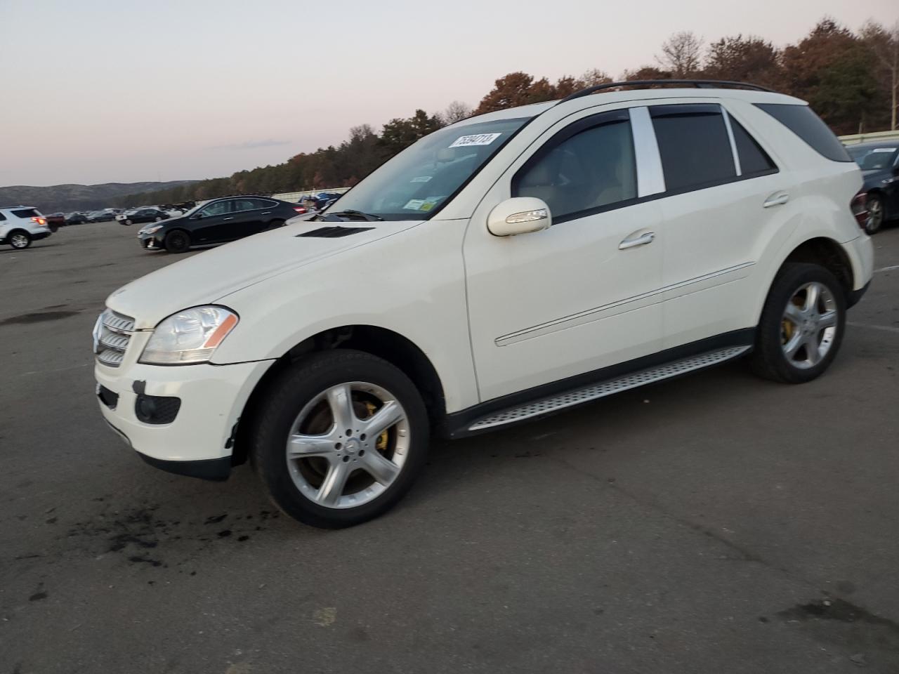 4jgbb86e28a382585 4JGBB86E28A382585 2008 Mercedes-Benz Ml 350