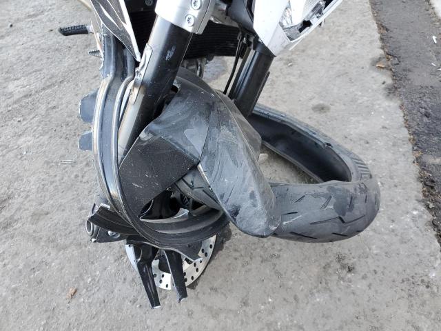 2018 KTM 690 DUKE - VBKLDV402JM714374