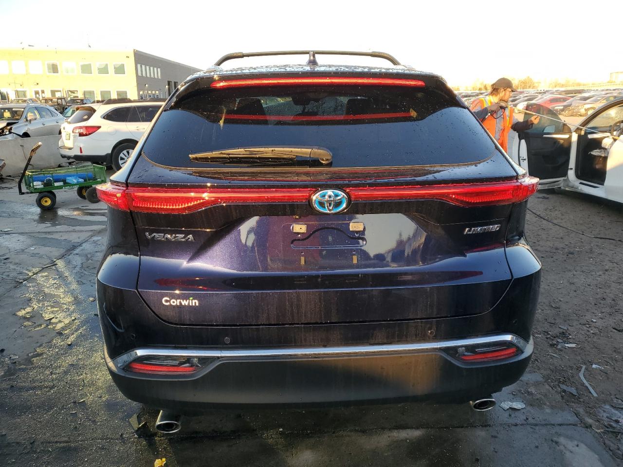 2023 Toyota Venza Le vin: JTEAAAAH9PJ141144