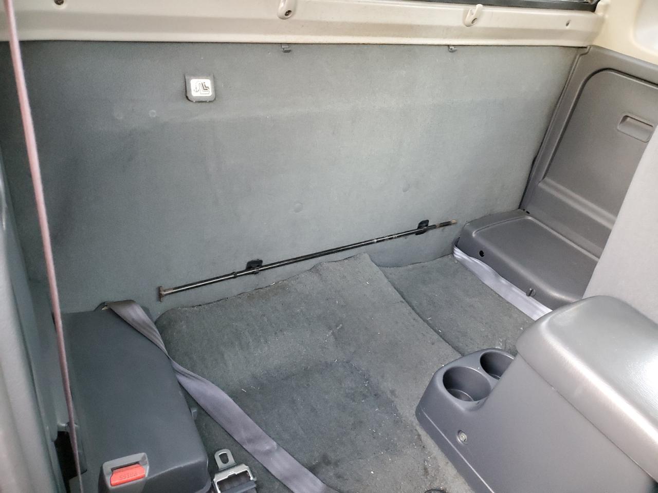 Lot #2200825682 2001 NISSAN FRONTIER K