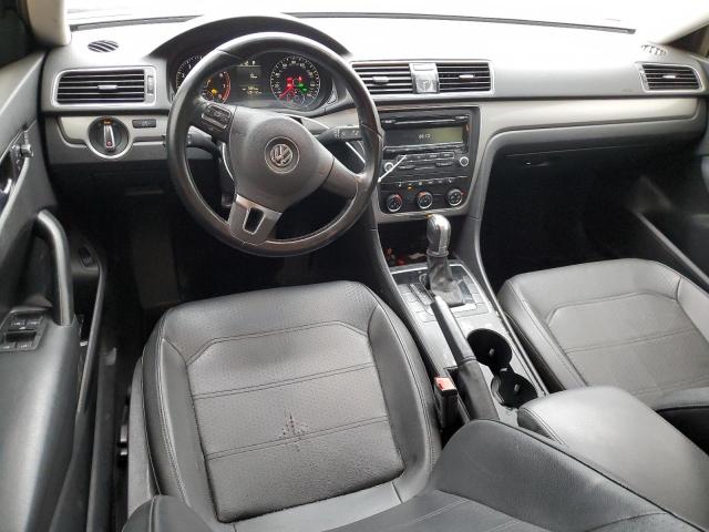 1VWAT7A34FC024528 Volkswagen PASSAT S