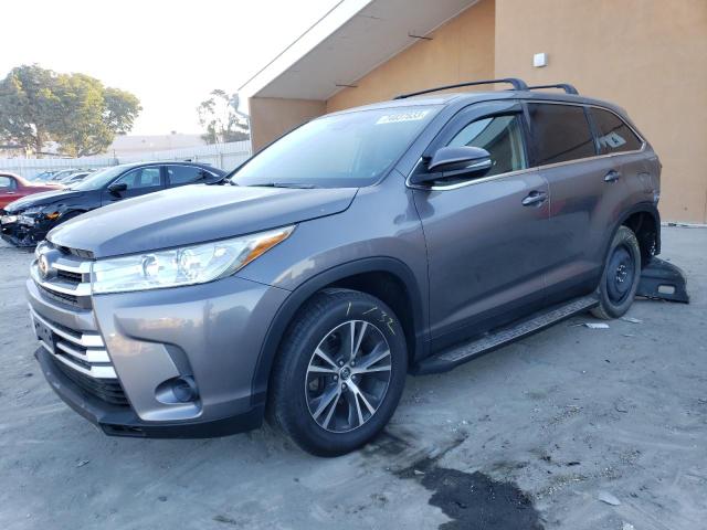 VIN 5TDZARFHXKS057621 2019 Toyota Highlander, LE no.1