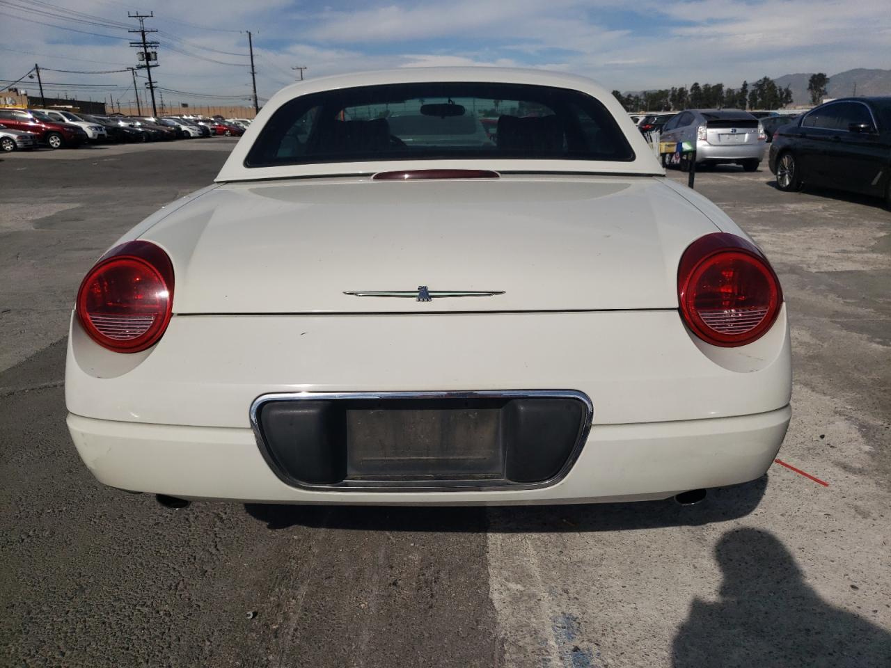 1fahp60a62y126030 1FAHP60A62Y126030 2002 Ford Thunderbird