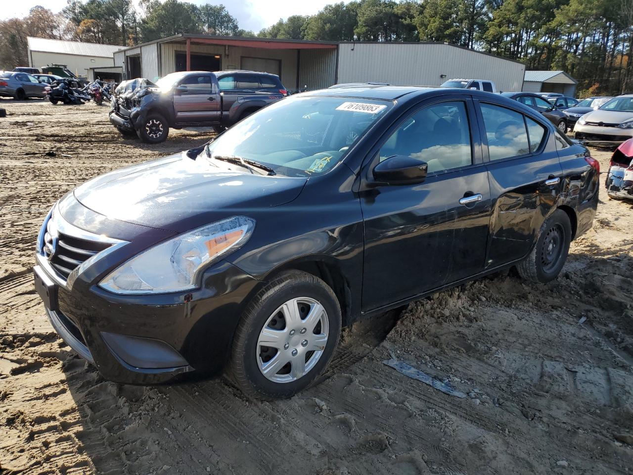 NISSAN VERSA S