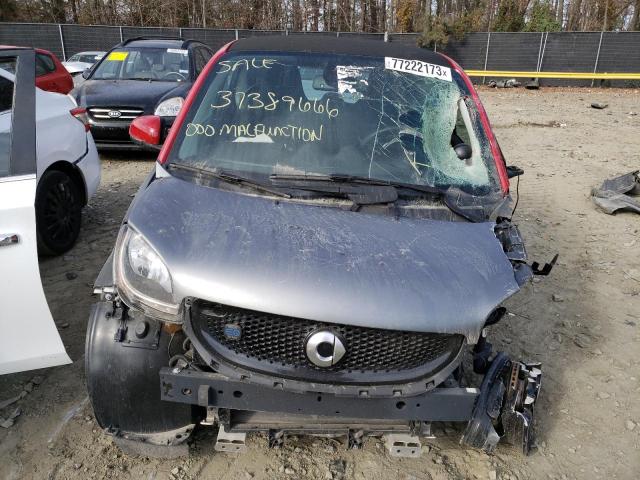 VIN WMEFJ9BAXJK283337 2018 Smart Fortwo no.5