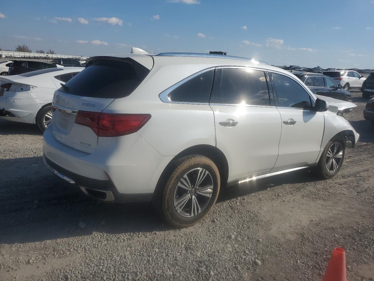 2018 Acura Mdx vin: 5J8YD4H39JL026109