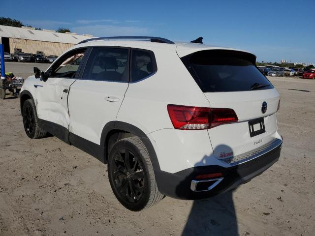 3VVSX7B22RM002551 Volkswagen Taos SE  2