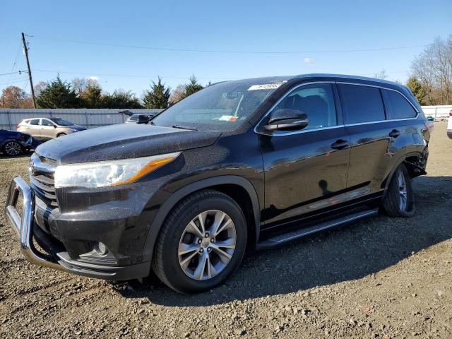 VIN 5TDJKRFH9FS159671 2015 Toyota Highlander, Xle no.1