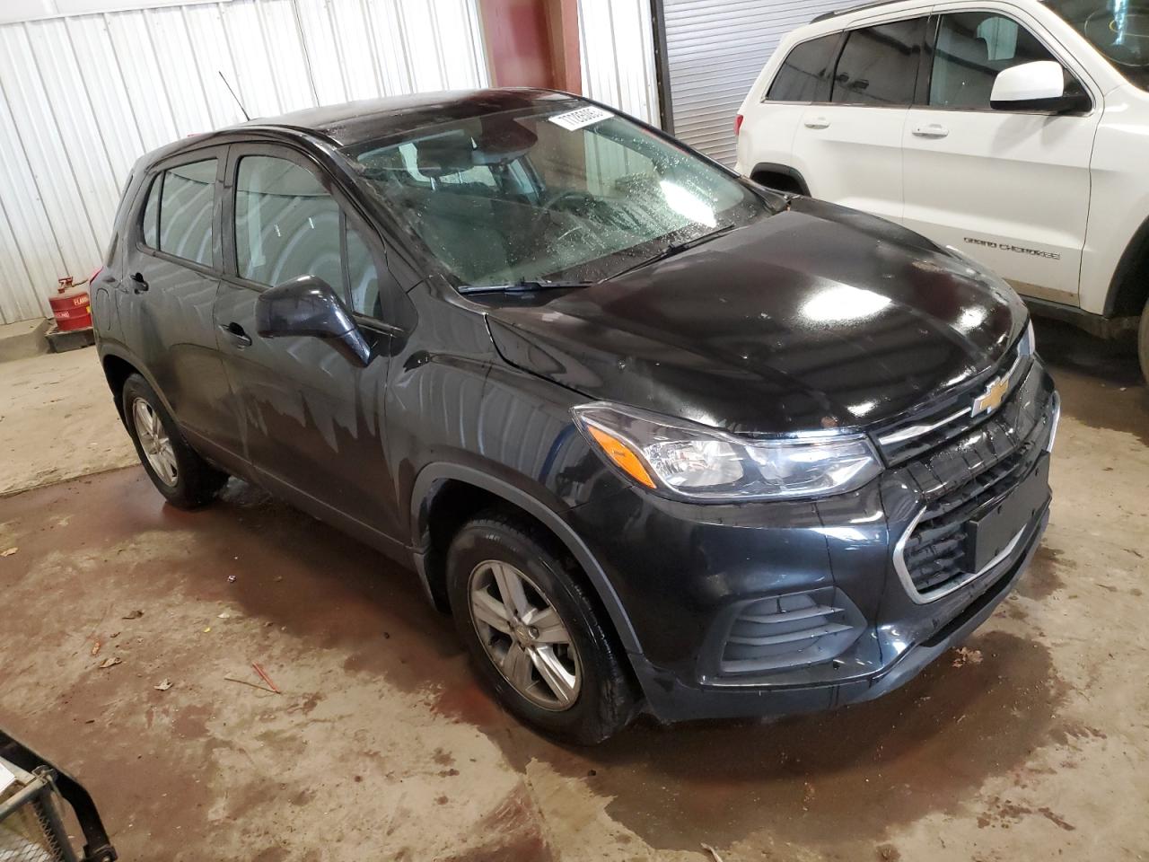 2018 Chevrolet Trax Ls vin: 3GNCJNSB5JL200843