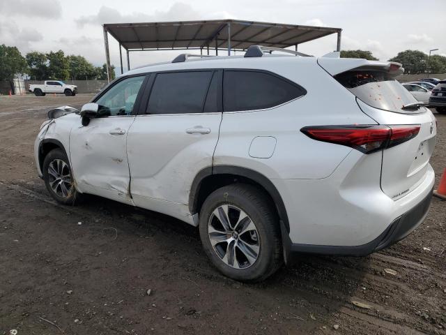 VIN 5TDKDRAH6PS518322 2023 Toyota Highlander, L no.2