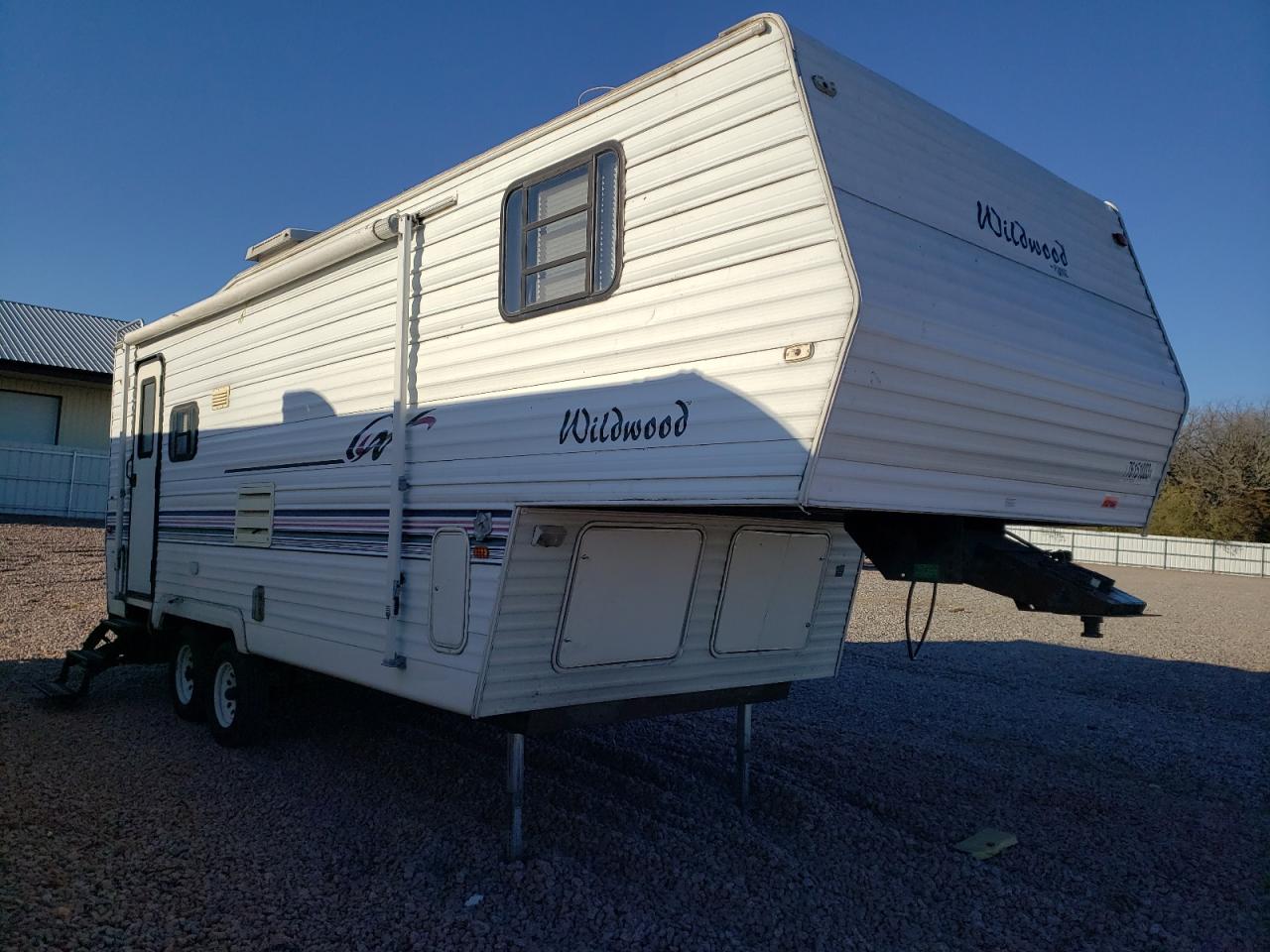 2000 Wildwood Wildwood vin: 4X4FWDA28YB035847