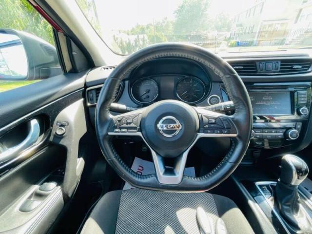 JN1BJ1CR3KW337108 Nissan Rogue Sport S
