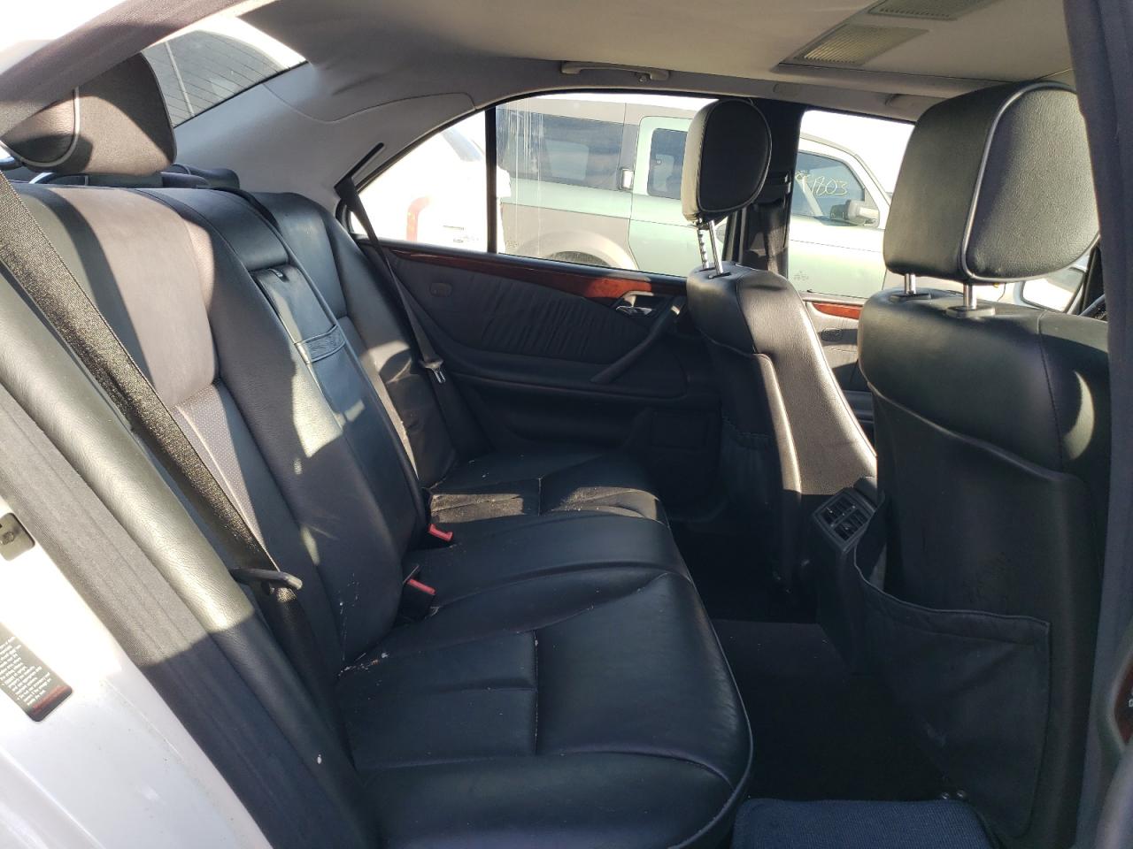 WDBJF65J71B353539 2001 Mercedes-Benz E 320