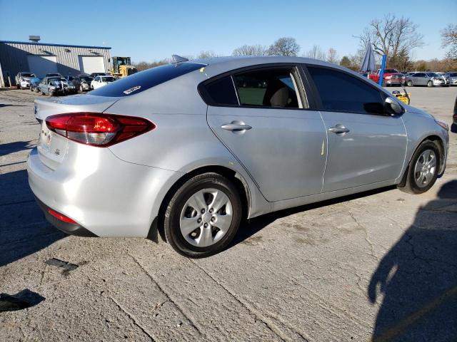 3KPFK4A76JE188524 | 2018 KIA forte lx