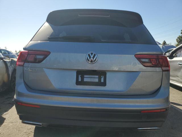 3VV1B7AX0LM144105 Volkswagen Tiguan S 6