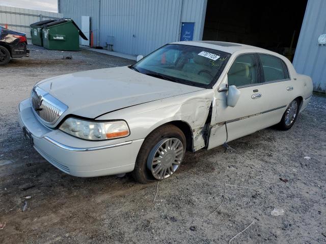 2007 Lincoln Town Car Signature Limited