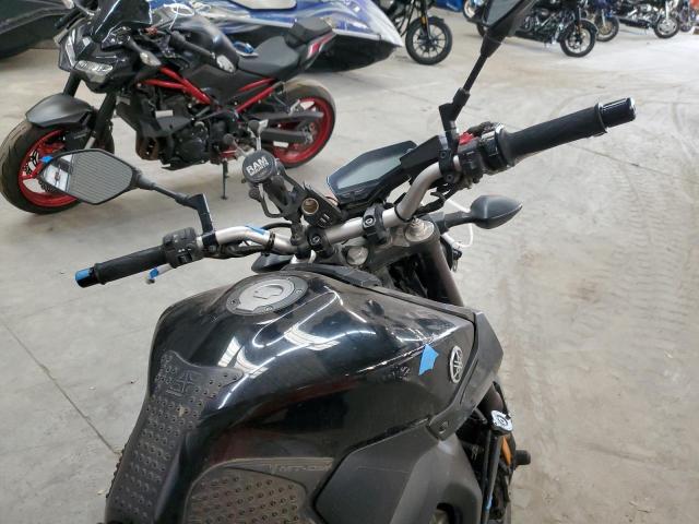 2016 YAMAHA FZ09 C JYARN33Y4GA002622