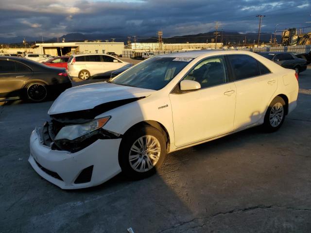 2014 Toyota Camry Hybrid 